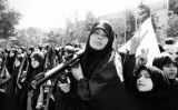 نقش زنان در پیروزی انقلاب اسلامی و بعد از آن